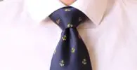 nudo corbata windsor